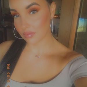 Meet your Posher, Janie